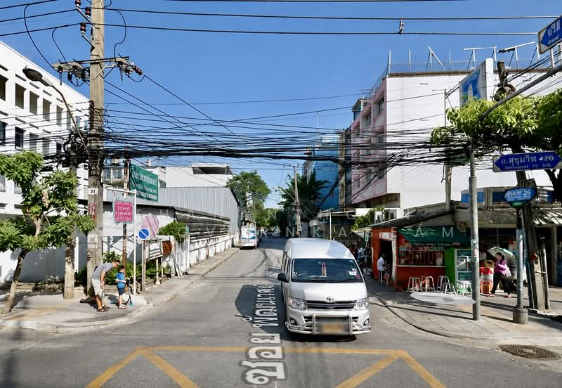 ปรีดีพนมยงค์ 26, กรุงเทพ, สุขุมวิท 71, คลองตันเหนือ, วัฒนา, กรุงเทพ, 200 ตร.ม., บ้านเดี่ยว ขาย, โดย Thananthorn Wongvarnkaseam, 500446088 - DDproperty.com