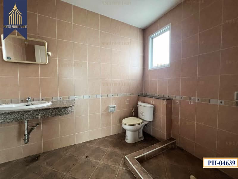 หมู่บ้านอาภากร 1 สวัสดิการทหารเรือ, Nakhon Pathom, Salaya, Phuttha Mon Thon, Nakhon Pathom, 3 Bedrooms, 160 sqm, Single Detached House For Sale, by ปภัชญา ธนัตถ์ภรณ์, 500446130 - DDproperty.com