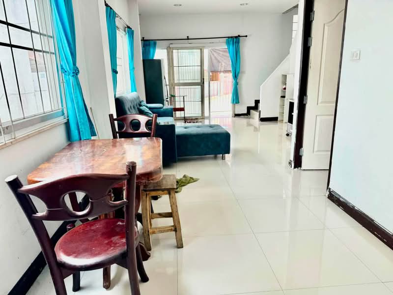 ให้เช่าทาวน์โฮม ม.บูรพาแลนด์ อัสสัมชัญ ศรีราชา, Chon Buri (Pattaya), Si Racha, Chon Buri (Pattaya), 2 Bedrooms, 75 sqm, Townhouse For Rent, by Dusit Saengfa, 500446148 - DDproperty.com