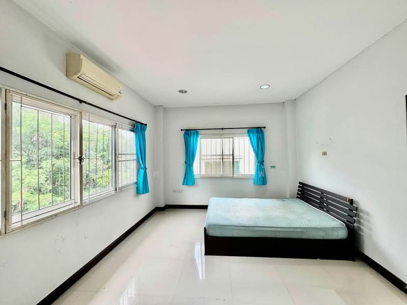 ให้เช่าทาวน์โฮม ม.บูรพาแลนด์ อัสสัมชัญ ศรีราชา, Chon Buri (Pattaya), Si Racha, Chon Buri (Pattaya), 2 Bedrooms, 75 sqm, Townhouse For Rent, by Dusit Saengfa, 500446148 - DDproperty.com