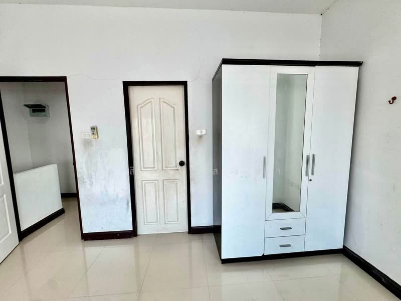 ให้เช่าทาวน์โฮม ม.บูรพาแลนด์ อัสสัมชัญ ศรีราชา, Chon Buri (Pattaya), Si Racha, Chon Buri (Pattaya), 2 Bedrooms, 75 sqm, Townhouse For Rent, by Dusit Saengfa, 500446148 - DDproperty.com
