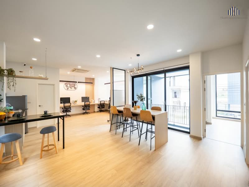 WERKK Kingkaew–Suvarnabhumi, Samut Prakan, Rachathewa, Bang Plee, Samut Prakan, 2 Bedrooms, 443 sqm, Townhouse For Sale, by คุณโชค, 500446165 - DDproperty.com