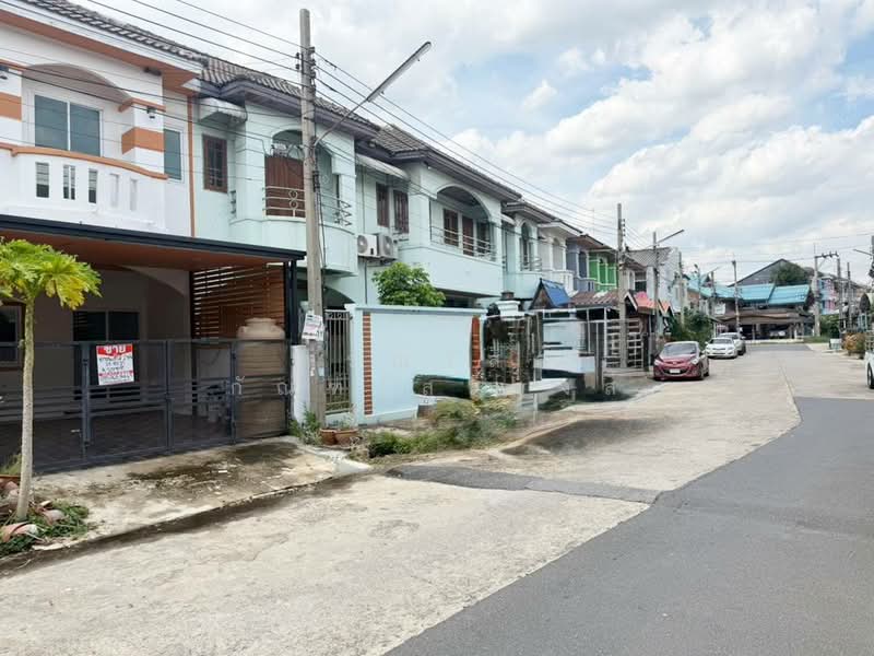 Moobaan Busachat Bang Bua Thong : หมู่บ้านบุษชาติ บางบัวทอง, นนทบุรี, บางรักพัฒนา, บางบัวทอง, นนทบุรี, 90 ตร.ม., ทาวน์เฮ้าส์ ขาย, โดย กรณวัสส์ กัณฑวัสส์วงส์, 500446181 - DDproperty.com