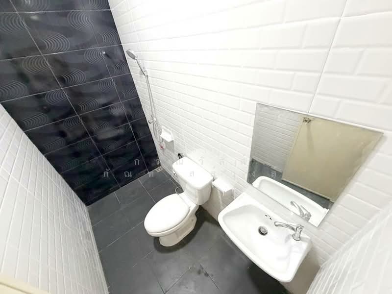 Moobaan Busachat Bang Bua Thong, Nonthaburi, Bang Rak Pattana, Bang Bua Thong, Nonthaburi, 5 Bedrooms, 90 sqm, Townhouse For Sale, by กรณวัสส์ กัณฑวัสส์วงส์, 500446181 - DDproperty.com