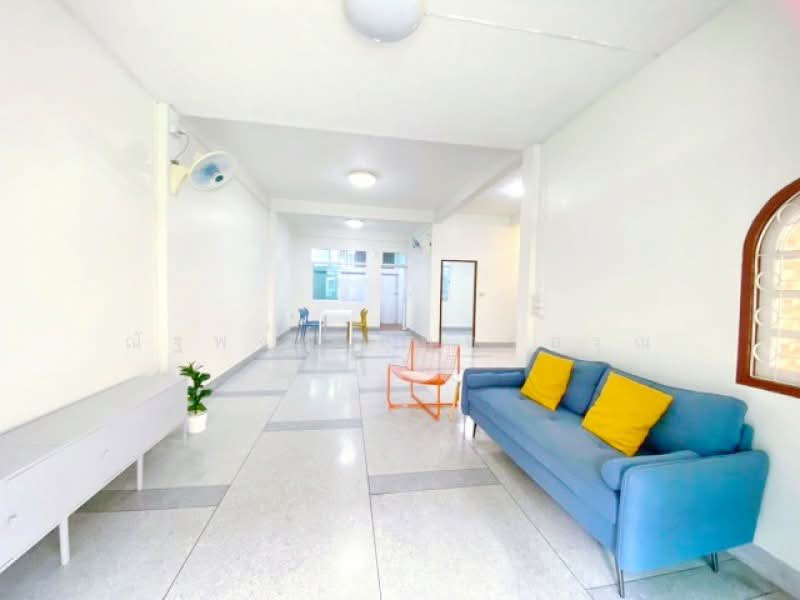 ไม่พบโครงการ, Bangkok, โชคชัย4, Lat Phrao, Bangkok, 3 Bedrooms, 120 sqm, Townhouse For Rent, by ณัฐพงศ์ สุนทรอรุณ, 500446182 - DDproperty.com