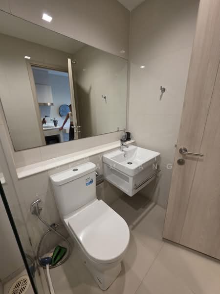 Life One Wireless, Bangkok, 1 Wireless Road, Lumphini, Pathum Wan, Bangkok, Studio, 25 sqm, Condo For Rent, by Kanyanat Ruksamuang, 500446197 - DDproperty.com
