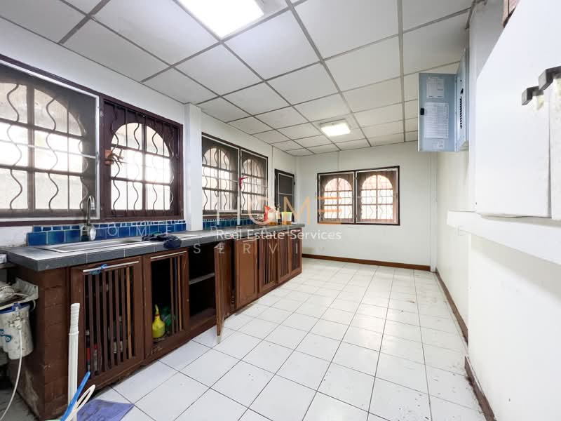 บ้านรังสิยา อุดมสุข 58, Bangkok, Bang Na, Bangkok, 5 Bedrooms, 200 sqm, Single Detached House For Sale, by HOME Real Estate Service, 500446227 - DDproperty.com