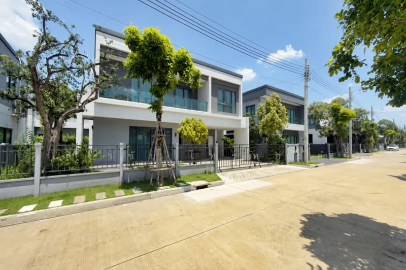 Centro Ramindra-Chatuchot, Bangkok, 4 Kanchanaphisek Road, O-Ngoen, Sai Mai, Bangkok, 4 Bedrooms, 261 sqm, Single Detached House For Sale, by สง่าชัย ไทรทองคำ, 500446229 - DDproperty.com