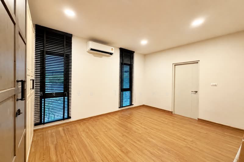 Centro Ramindra-Chatuchot, Bangkok, 4 Kanchanaphisek Road, O-Ngoen, Sai Mai, Bangkok, 4 Bedrooms, 261 sqm, Single Detached House For Sale, by สง่าชัย ไทรทองคำ, 500446229 - DDproperty.com