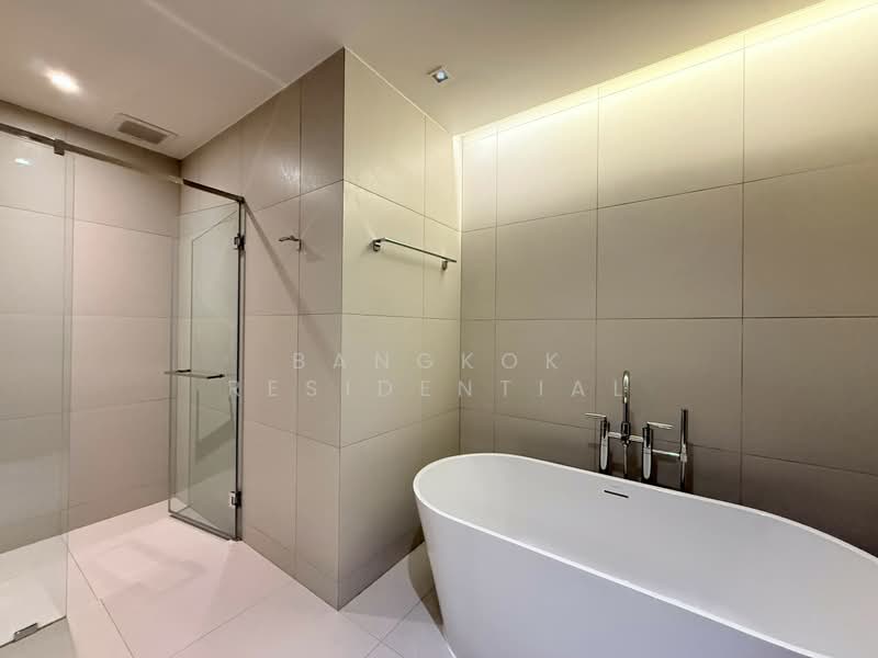 Raveevan Space, Bangkok, Soi Sukhumvit 39, Khlong Tan Nua, Watthana, Bangkok, 3 Bedrooms, 260 sqm, Apartment For Rent, by Bangkok Residential, 500446267 - DDproperty.com