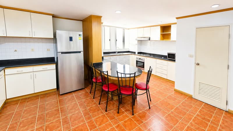 Tai Ping Towers, Bangkok, 582 Soi Sukhumvit 63, Khlong Tan Nua, Watthana, Bangkok, 4 Bedrooms, 252 sqm, Condo For Rent, by คุณซี, 500446291 - DDproperty.com