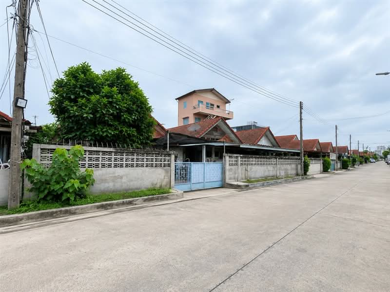 บ้านเเฝด 1 ชั้น 45 ตร.ว. หมู่บ้านรัตนโกสินทร์ 200 ปี, ปทุมธานี, ถนนรังสิต-ปทุมธานี10, ประชาธิปัตย์, ธัญบุรี, ปทุมธานี, 150 ตร.ม., บ้านแฝด ขาย, โดย คุณ ภาณุพันธ์ สัครพันธ์ (ภาณุ), 500446309 - DDproperty.com