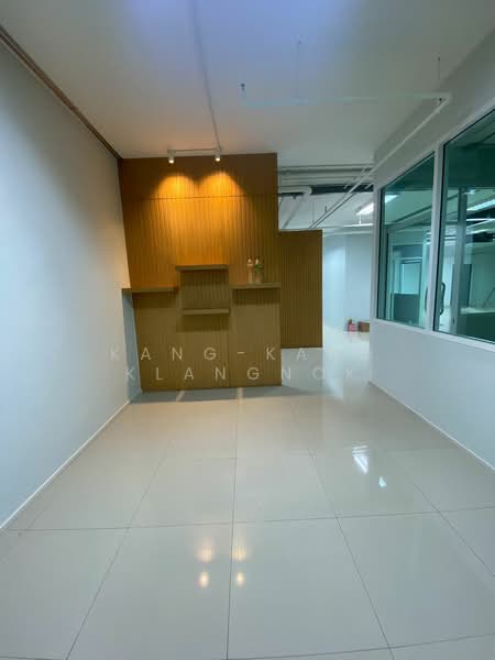 SSP Tower 1 : เอสเอสพี ทาวเวอร์ 1, กรุงเทพ, 555 ซอยสุขุมวิท 63, คลองตันเหนือ, วัฒนา, กรุงเทพ, 217 ตร.ม., สำนักงาน ให้เช่า, โดย Kang-Kang Klangnok, 500446353 - DDproperty.com