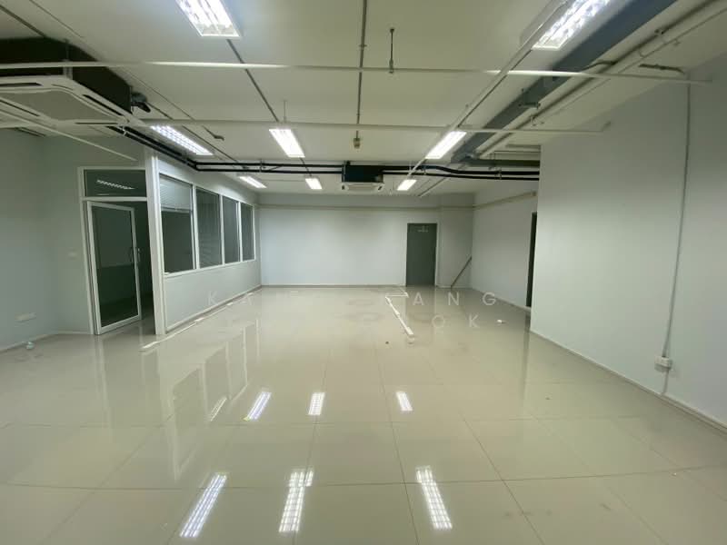 SSP Tower 1 : เอสเอสพี ทาวเวอร์ 1, กรุงเทพ, 555 ซอยสุขุมวิท 63, คลองตันเหนือ, วัฒนา, กรุงเทพ, 217 ตร.ม., สำนักงาน ให้เช่า, โดย Kang-Kang Klangnok, 500446353 - DDproperty.com