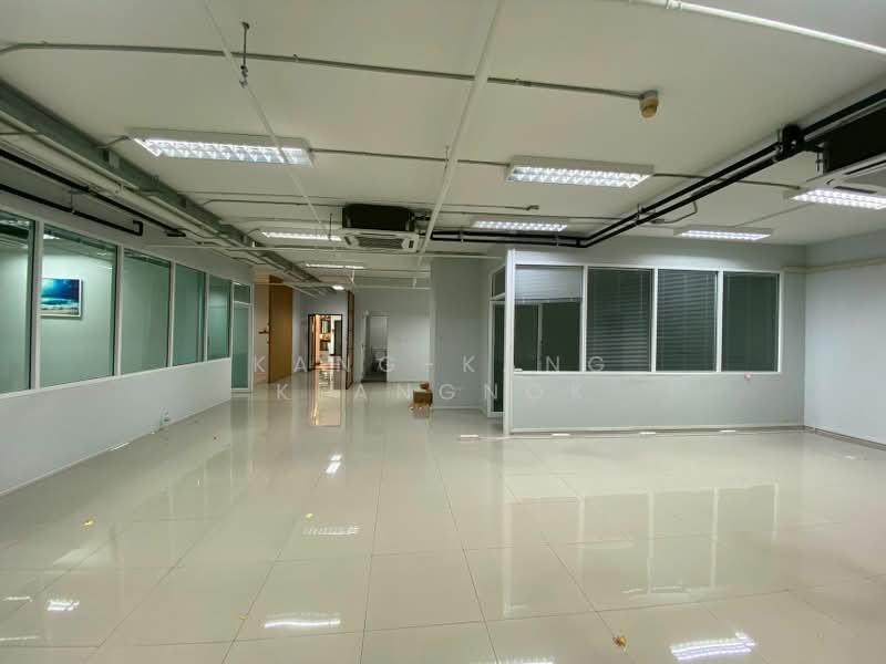 SSP Tower 1, Bangkok, 555 Soi Sukhumvit 63, Khlong Tan Nua, Watthana, Bangkok, , 217 sqm, Office Space For Rent, by Kang-Kang Klangnok, 500446353 - DDproperty.com