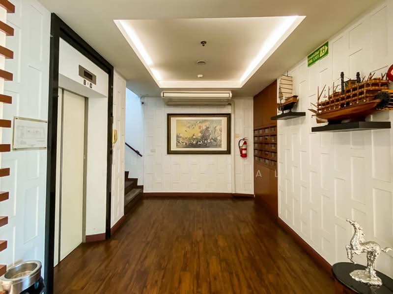 Sathorn Gallery Residences, Bangkok, 70 Pan Road, Silom, Bang Rak, Bangkok, 4 Bedrooms, 350 sqm, Apartment For Rent, by Bangkok Residential, 500446366 - DDproperty.com