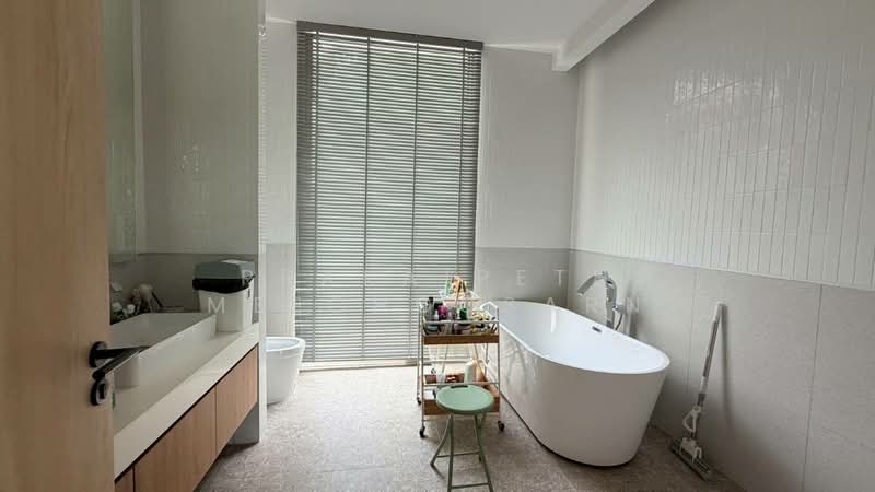 Super Luxury Hillside Pool Villa in Kathu, Phuket, Kathu, Phuket, 5 Bedrooms, 1,350 sqm, Villa For Sale, by Prakaipeth Meechoosarn, 500446412 - DDproperty.com