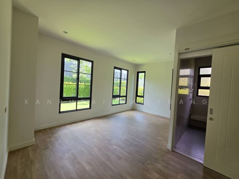 Narinsiri Krungthep Kreetha, Bangkok, Saphan Sung, Bangkok, 5 Bedrooms, 530 sqm, Single Detached House For Rent, by Kanrutai Dawruang, 500446422 - DDproperty.com
