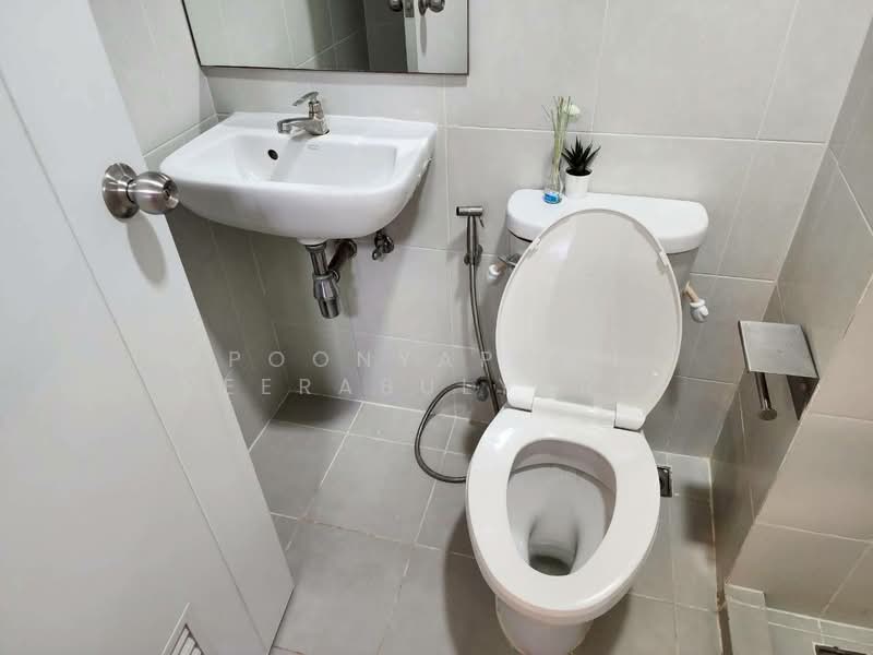 Plum Condo Samakkhi, Nonthaburi, Soi Samakkee 22/1, Tha-Sai, Muang Nonthaburi, Nonthaburi, Studio, 26 sqm, Condo For Sale, by Poonyaporn Veerabulyarit, 500446436 - DDproperty.com