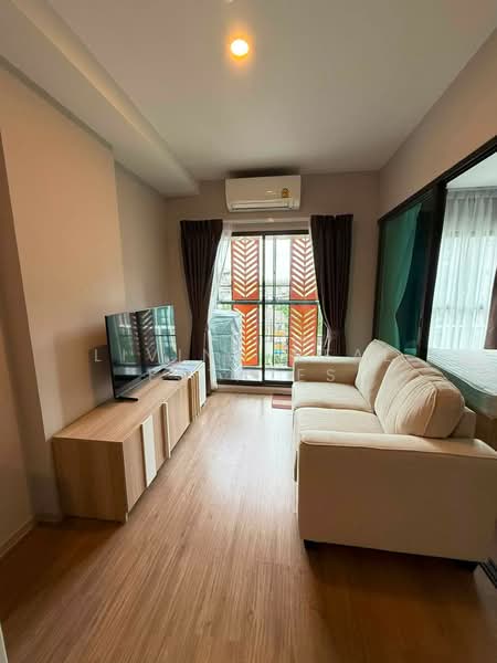 Lumpini Selected Charan 65-Sirinthon Station, Bangkok, Soi Charan Sanitwong 65, Bang Bamru, Bang Phlat, Bangkok, 1 Bedroom, 28 sqm, Condo For Rent, by Living Real Estates, 500446450 - DDproperty.com