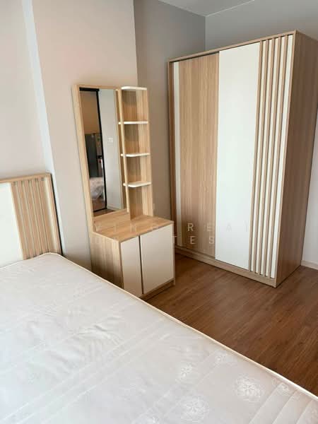 Lumpini Selected Charan 65-Sirinthon Station, Bangkok, Soi Charan Sanitwong 65, Bang Bamru, Bang Phlat, Bangkok, 1 Bedroom, 28 sqm, Condo For Rent, by Living Real Estates, 500446450 - DDproperty.com