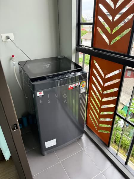Lumpini Selected Charan 65-Sirinthon Station, Bangkok, Soi Charan Sanitwong 65, Bang Bamru, Bang Phlat, Bangkok, 1 Bedroom, 28 sqm, Condo For Rent, by Living Real Estates, 500446450 - DDproperty.com