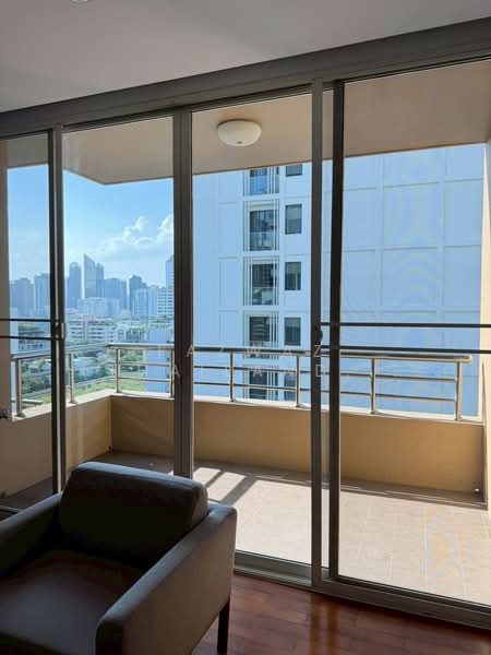 Baan Jamjuree, Bangkok, 42 Soi Sukhumvit 39, Khlong Tan Nua, Watthana, Bangkok, 3 Bedrooms, 197 sqm, Condo For Rent, by Fazwaz (Thailand) Co., Ltd., 500446475 - DDproperty.com
