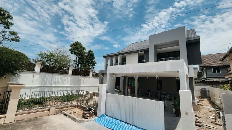 Laddarom Ramkhamhaeng, Bangkok, Soi Ramkhamhaeng 118, Saphan Sung, Bangkok, 4 Bedrooms, 264 sqm, Single Detached House For Sale, by Angsanaporn D, 500446486 - DDproperty.com