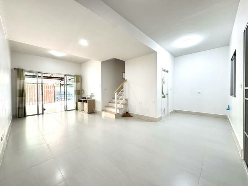 The Connect Don Muang-Songprapha, Bangkok, Songprapha Road, Si Khan, Don Mueang, Bangkok, 3 Bedrooms, 90 sqm, Townhouse For Sale, by กรณวัสส์ กัณฑวัสส์วงส์, 500446557 - DDproperty.com