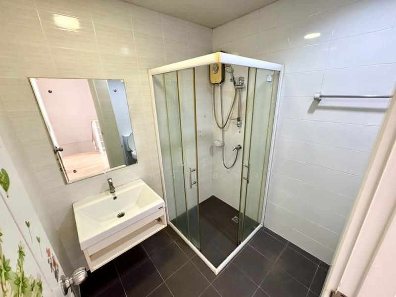 The Connect Don Muang-Songprapha, Bangkok, Songprapha Road, Si Khan, Don Mueang, Bangkok, 3 Bedrooms, 90 sqm, Townhouse For Sale, by กรณวัสส์ กัณฑวัสส์วงส์, 500446557 - DDproperty.com
