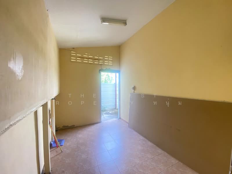 นราสิริ ศรีราชา, Rayong, Pluak Daeng, Rayong, 3 Bedrooms, 100 sqm, Semi-Detached House (Twin House) For Sale, by The Best Property หนุ่ม, 500446573 - DDproperty.com
