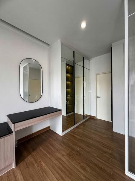 Baan Klang Muang Sukhumvit-Onnut : บ้านกลางเมือง สุขุมวิท อ่อนนุช, กรุงเทพ, Soi On Nut 70/1, ประเวศ, กรุงเทพ, 143 ตร.ม., ทาวน์เฮ้าส์ ให้เช่า, โดย Jatuporn Amonsin, 500446586 - DDproperty.com