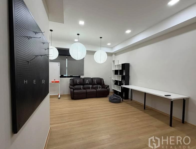 ให้เช่าโฮมออฟฟิศ 151 ตร.ม. ใกล้ BTS ปุณณวิถี บางจาก กรุงเทพ HRE01130, กรุงเทพ, สุขุมวิท, บางจาก, พระโขนง, กรุงเทพ, 151 ตร.ม., ทาวน์เฮ้าส์ ให้เช่า, โดย Hero Realtor Co., Ltd., 500446620 - DDproperty.com