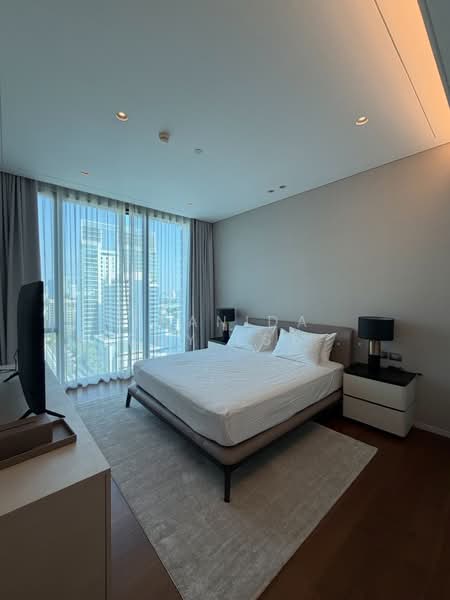 The Residences at Sindhorn Kempinski : เดอะ เรสซิเดนซ์ แอท สินธร เคมปินสกี้, กรุงเทพ, 88 ซอยต้นสน ถนน สารสิน, ลุมพินี, ปทุมวัน, กรุงเทพ, 143 ตร.ม., คอนโด ให้เช่า, โดย Thanida Richy Estate Co., Ltd., 500446628 - DDproperty.com