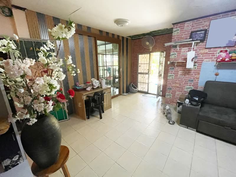 บ้านฟ้าปิยรมย์ ลำลูกกา-คลอง 6, Pathum Thani, Bung Kham Proi, Lam Luk Ka, Pathum Thani, 3 Bedrooms, 100 sqm, Townhouse For Sale, by The Best Property กุ้งแก้ว, 500446636 - DDproperty.com