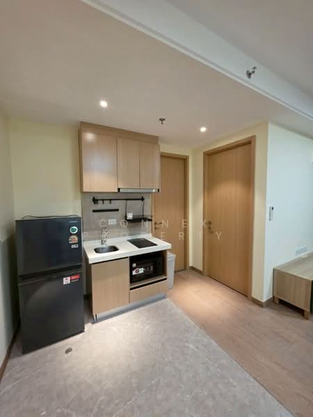 Regal Sathon-Naradhiwas, Bangkok, Naradhiwas Rajanagarindra Road, Thung Maha Mek, Sathon, Bangkok, 1 Bedroom, 38 sqm, Condo For Rent, by Connex Property, 500446667 - DDproperty.com