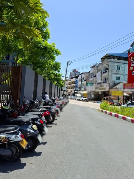 Brixton Campus Bangsaen : บริกซ์ตัน แคมปัส บางแสน, ชลบุรี, Sai 4 S Rd, แสนสุข, เมืองชลบุรี, ชลบุรี, 24 ตร.ม., คอนโด ขาย, โดย The Best Property นุ่น, 500446668 - DDproperty.com