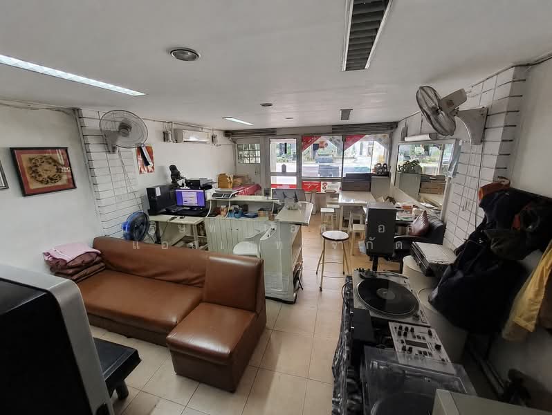 อาคารพาณิชย์ 2 ชั้น ซอย ชินเขต 1 งามวงศ์วาน 43, Bangkok, Thung Song Hong, Lak Si, Bangkok, , 90 sqm, Shophouse For Sale, by บริษัท เอชแอล แอสเซท จำกัด, 500446696 - DDproperty.com