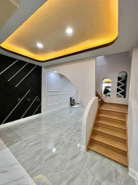 หมู่บ้านชลธี 2, Bangkok, Bang Chun, Khlong Sam Wa, Bangkok, 3 Bedrooms, 80 sqm, Townhouse For Sale, by สรภพ ยอดไชย (สีฝุ่น), 500446700 - DDproperty.com