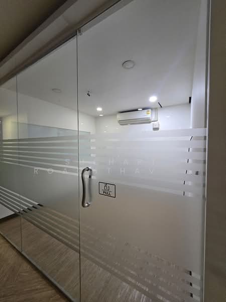 Commercial Space for Sale size 350 sqm.Ratchada Road, near MRT Cultural Centre, Bangkok, รัชดาภิเษก, Din Daeng, Bangkok, , 350 sqm, Office Space For Sale, by Suchart Roachthavilit, 500446712 - DDproperty.com