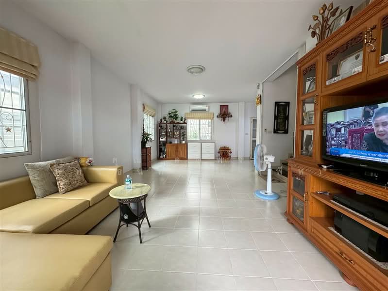พร้อมพัฒน์2 รามอินทรา (Baan Phromphat 2 Ramintra), Bangkok, ถนนปัญญาอินทรา, Sam Wa Tawan Tok, Khlong Sam Wa, Bangkok, 3 Bedrooms, 140 sqm, Semi-Detached House (Twin House) For Sale, by คุณ คติพจน์ ภัทรธนทรัพย์ (พีท), 500446722 - DDproperty.com
