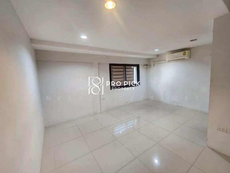 For Rent Home Office BTS Phrom Phong Sukhumvit Rama 4 Khlong Toei Bangkok PP-00460, Bangkok, พระราม4, Khlong Toei, Bangkok, 4 Bedrooms, 250 sqm, Townhouse For Rent, by Konrarat Deesawat, 500446728 - DDproperty.com