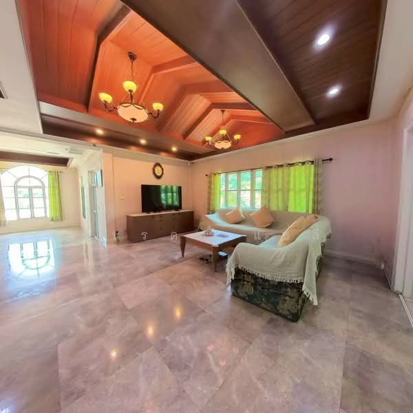 Nantawan Sukhumvit 77, Bangkok, Sukhumvit 77 (On Nut 44), Bang Chak, Phra Khanong, Bangkok, 5 Bedrooms, 350 sqm, Single Detached House For Sale, by Rinrada Saelee, 500446729 - DDproperty.com