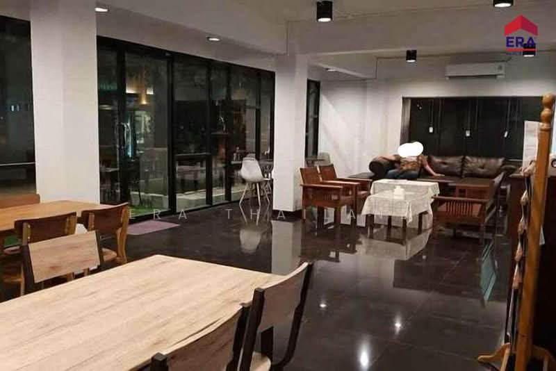 ขายโรงแรม ใจกลางเมืองพิษณุโลก พร้อมดำเนินกิจการต่อรับรายได้ทันที, Phitsanulok, Nai Muang, Muang Phitsanulok, Phitsanulok, , 1,000 sqm, Business For Sale, by ERA Thailand, 500446749 - DDproperty.com