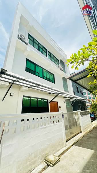 ขายโรงแรม ใจกลางเมืองพิษณุโลก พร้อมดำเนินกิจการต่อรับรายได้ทันที, Phitsanulok, Nai Muang, Muang Phitsanulok, Phitsanulok, , 1,000 sqm, Business For Sale, by ERA Thailand, 500446749 - DDproperty.com