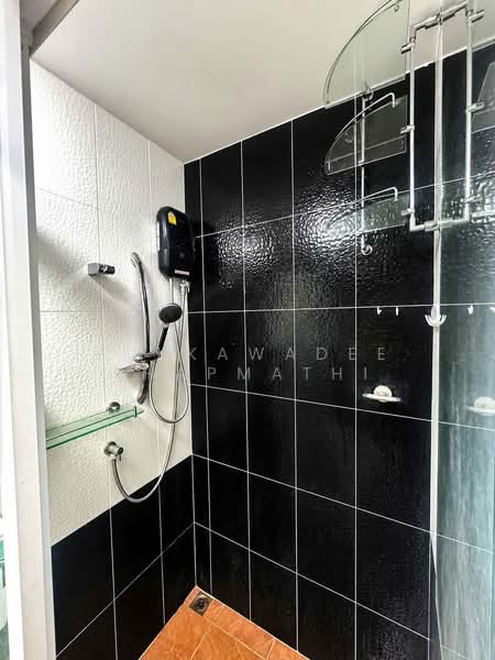 Trio Gems, Chon Buri (Pattaya), Chom Thian 16 Alley, Nong Pru, Bang Lamung (Pattaya), Chon Buri (Pattaya), 1 Bedroom, 33 sqm, Condo For Sale, by Pukkawadee Thapmathi, 500446753 - DDproperty.com