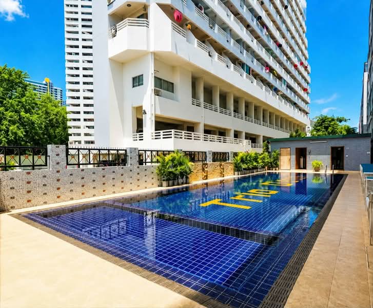 Trio Gems, Chon Buri (Pattaya), Chom Thian 16 Alley, Nong Pru, Bang Lamung (Pattaya), Chon Buri (Pattaya), 1 Bedroom, 33 sqm, Condo For Sale, by Pukkawadee Thapmathi, 500446753 - DDproperty.com