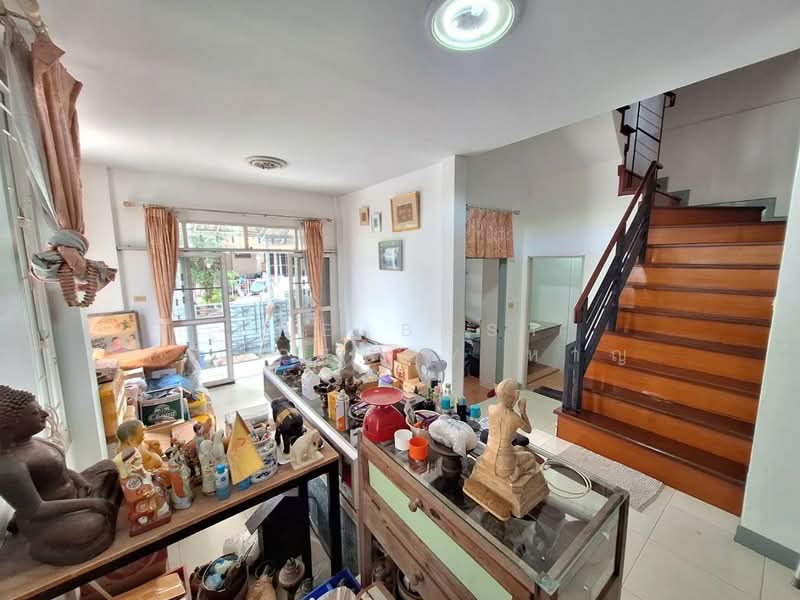 Ruenruedee 3 Ramintra-Hathairaj, Bangkok, Hathairat Road, Min Buri, Bangkok, 4 Bedrooms, 100 sqm, Townhouse For Sale, by The Best Property หาญ, 500446842 - DDproperty.com