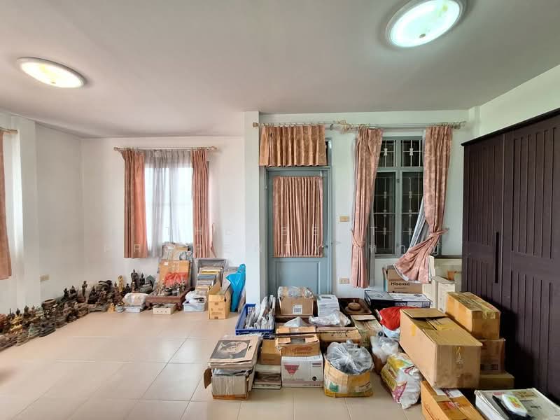Ruenruedee 3 Ramintra-Hathairaj, Bangkok, Hathairat Road, Min Buri, Bangkok, 4 Bedrooms, 100 sqm, Townhouse For Sale, by The Best Property หาญ, 500446842 - DDproperty.com