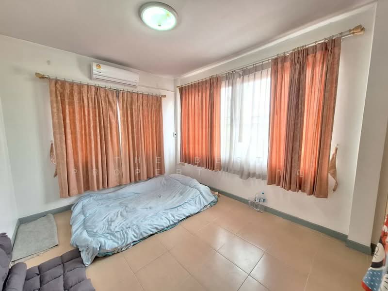 Ruenruedee 3 Ramintra-Hathairaj, Bangkok, Hathairat Road, Min Buri, Bangkok, 4 Bedrooms, 100 sqm, Townhouse For Sale, by The Best Property หาญ, 500446842 - DDproperty.com